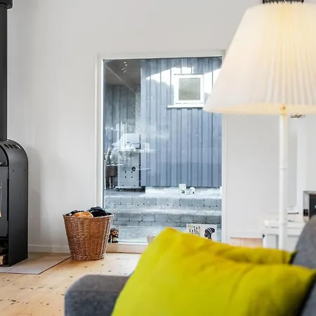 Beautiful In With Kitchen Holiday home